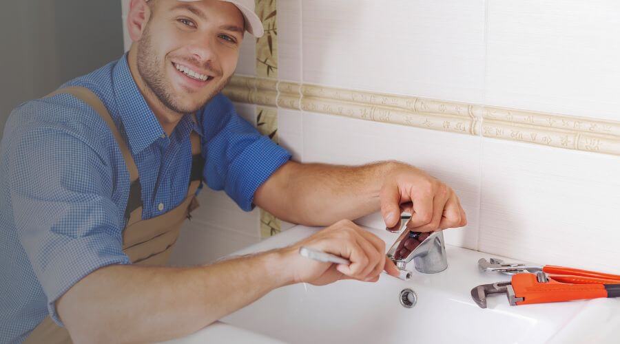 Handle or spout repair in Carterville, IL